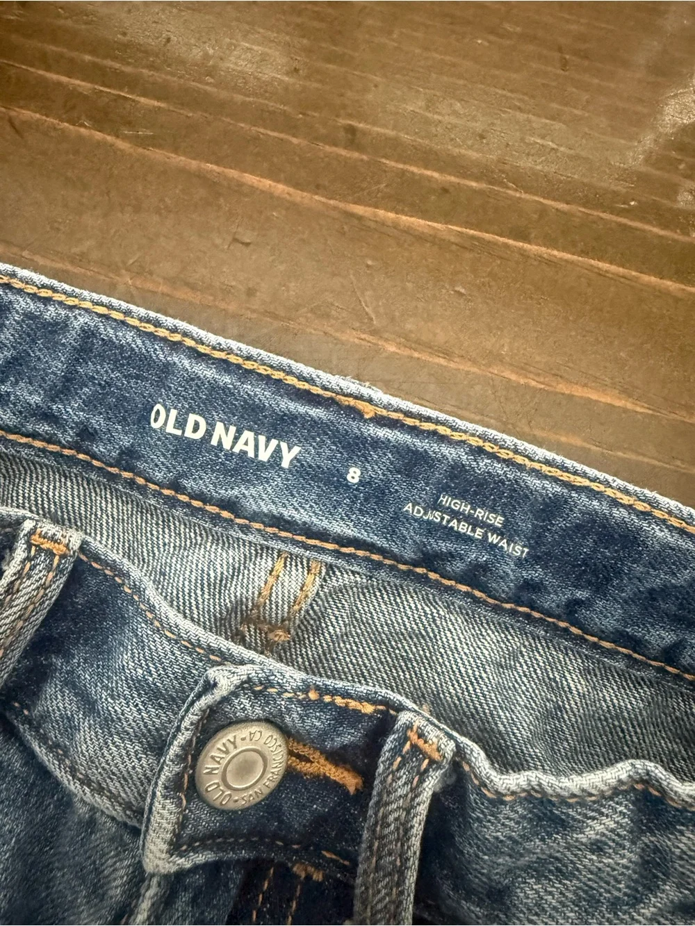 Old Navy High Waisted Light Blue Denim Frayed Hem Jean Shorts, size 8